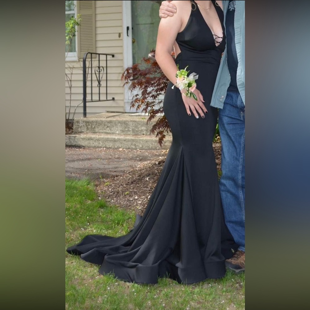 Elegant Black Evening Gown
